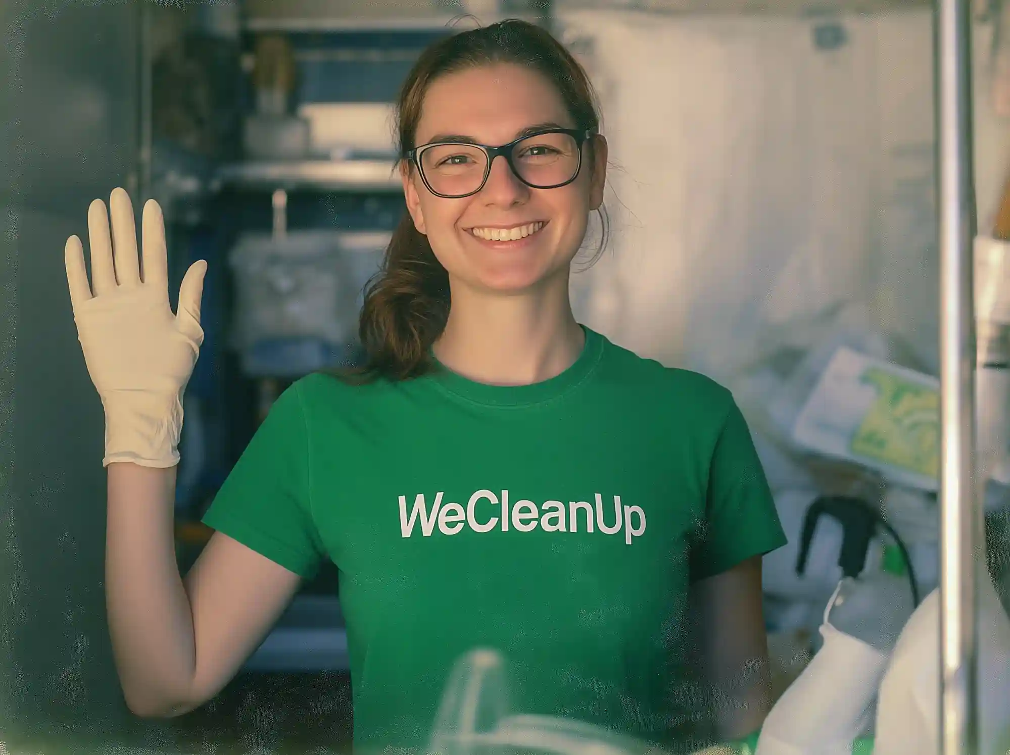 Zespół WeCleanUp wykonujący profesjonalne sprzątanie Rzeszów